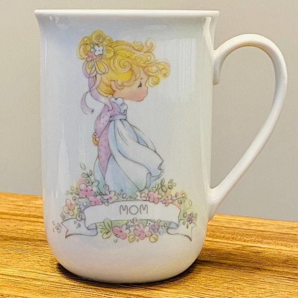Vintage Precious Moments MOM Mug - Picture 1 of 4